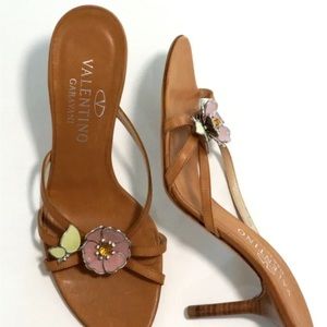 ISO VALENTINO HEELS WITH FLOWERS size 38